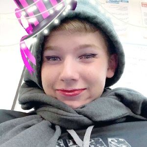 Meet your Posher, Logan